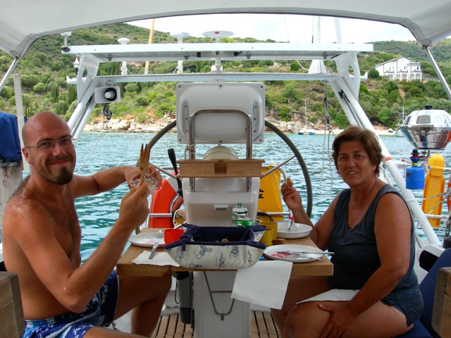 Lunch in Sarakinico cove, Ithaca